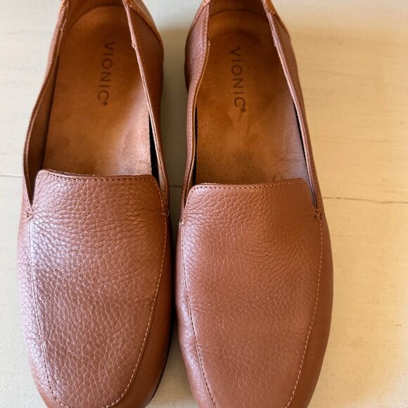 Vionic Elora Driving Moccasin Loafer-EUC - Picture 6 of 6